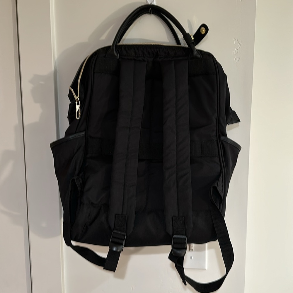 Backpack - Picture 4 of 4